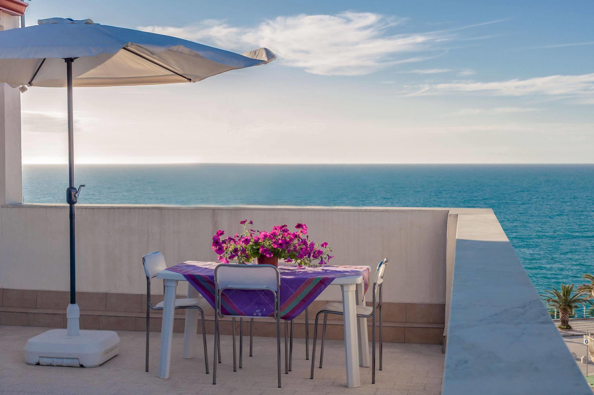 Casa Vacanze Biondo Трапето Екстериор снимка